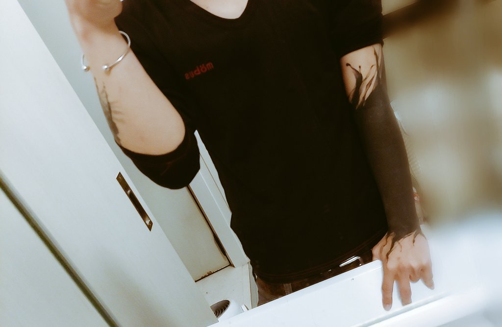 dds_core's tweet photo. Black🖤arm
全体図?
#タトゥー #tatoo
#ブラックアーム #blackarm https://t.co/AAya5kMT2K
