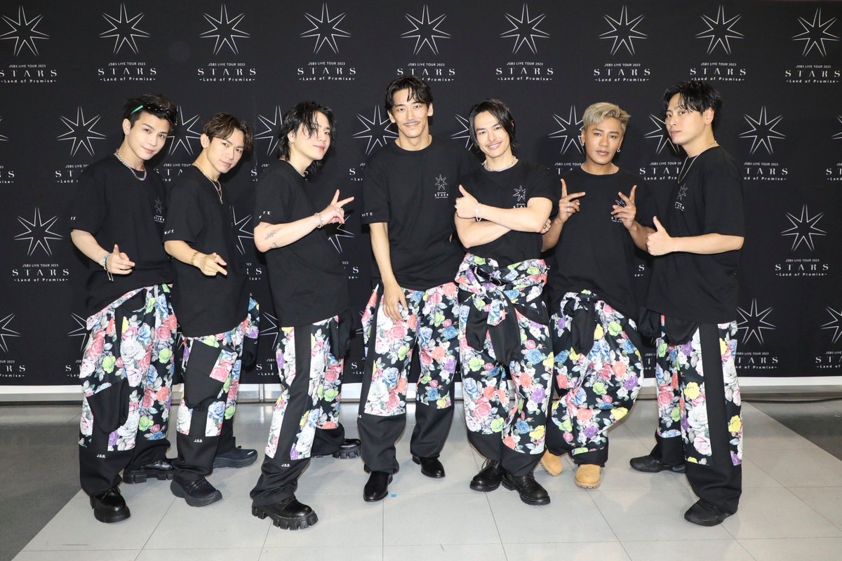 3rd_JSB_NEWS's tweet photo. 二日間ありがとうございました✨ やっぱりライブが一番だ。 うなぎには山椒だ。 https://t.co/9mws2QsTvS https://t.co/aAZ1lFvPiv https://t.co/Wzd8RU8Fmt
