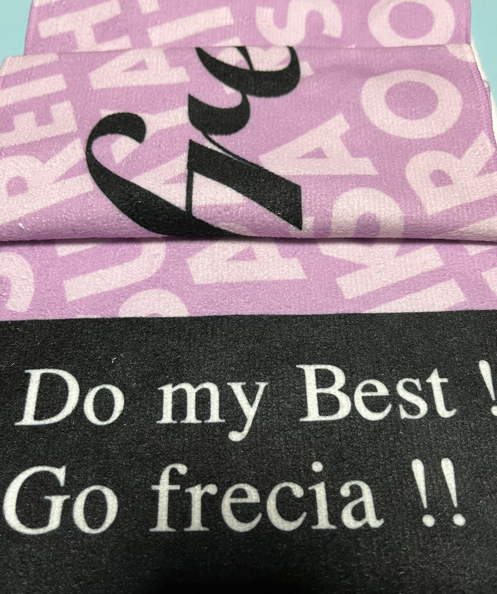 Q4FE29Oezog1gMp's tweet image. 本日LIVEDAY🎶♬
ROCKTOWN→セブンパーク天美
frecia TEAMMOKA対バン→
3人組おこちゃまIuzにメンバーメロメロ
ほっこり特典会→ROCKTOWN
今日もありがと！楽しかった🙂🙂
🎶♬声出NGのため、タオルブンブン🐝
#frecia #frecia最高じゃん 
#PRINCESSPROJECT #TEAMMOKA