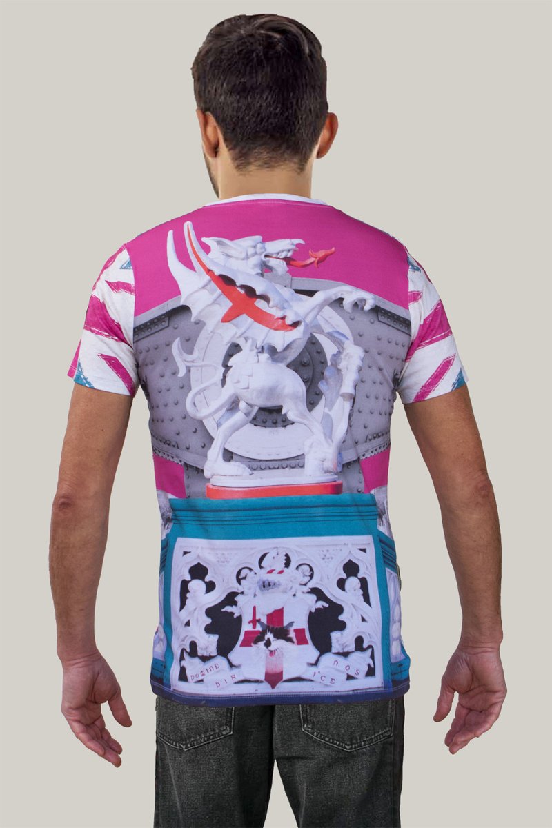 DoveysDiet's tweet photo. London Scooter T/Shirts by Alleeson Handmade  London Any Time Any Place Any wear #menswear #mensfashion #casual #menstyle #onlineshopping  #mensclothing #streetfashion #coolmen #clothing #menwithclass #stylish #mensclothing #beachwear #worldwidelivery  https://t.co/hHtyaoqDSq https://t.co/WGDSlg4Eza