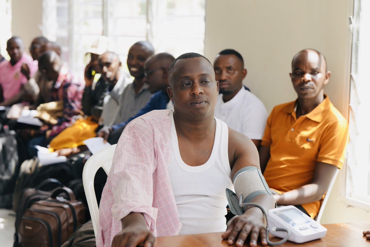 Unity_MemoryRw's tweet photo. Uyu munsi, Abanyamabanga Nshingwabikorwa b'Utugari two muri @RwandaEast bageze mu Kigo cy'Ubutore cya Nkumba mu Itorero Rushingwangerero, aho bagiye gutozwa Indangagaciro na Kirazira by'umuco nyarwanda hagamijwe kubafasha kuzuza inshingano zabo neza. https://t.co/ATWXDmTWFR