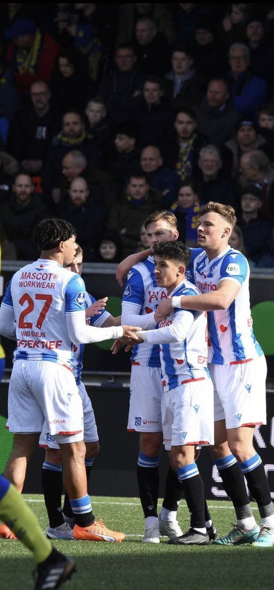 OsameSahraoui's tweet image. Great Derby Win in front of our Great Fans😎
Thank y’all for the support and see you home🤛🏽