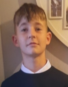Clyde1News's tweet photo. Have you seen missing  13-year-old Keir McBride?

The schoolboy was last seen in the Greenend Avenue area of Johnstone around 10pm on Saturday, 18 February.

He is described as being around 5ft 3in in height, of medium build, with blue eyes and short brown hair 👇 https://t.co/6sHvb8Q6MR