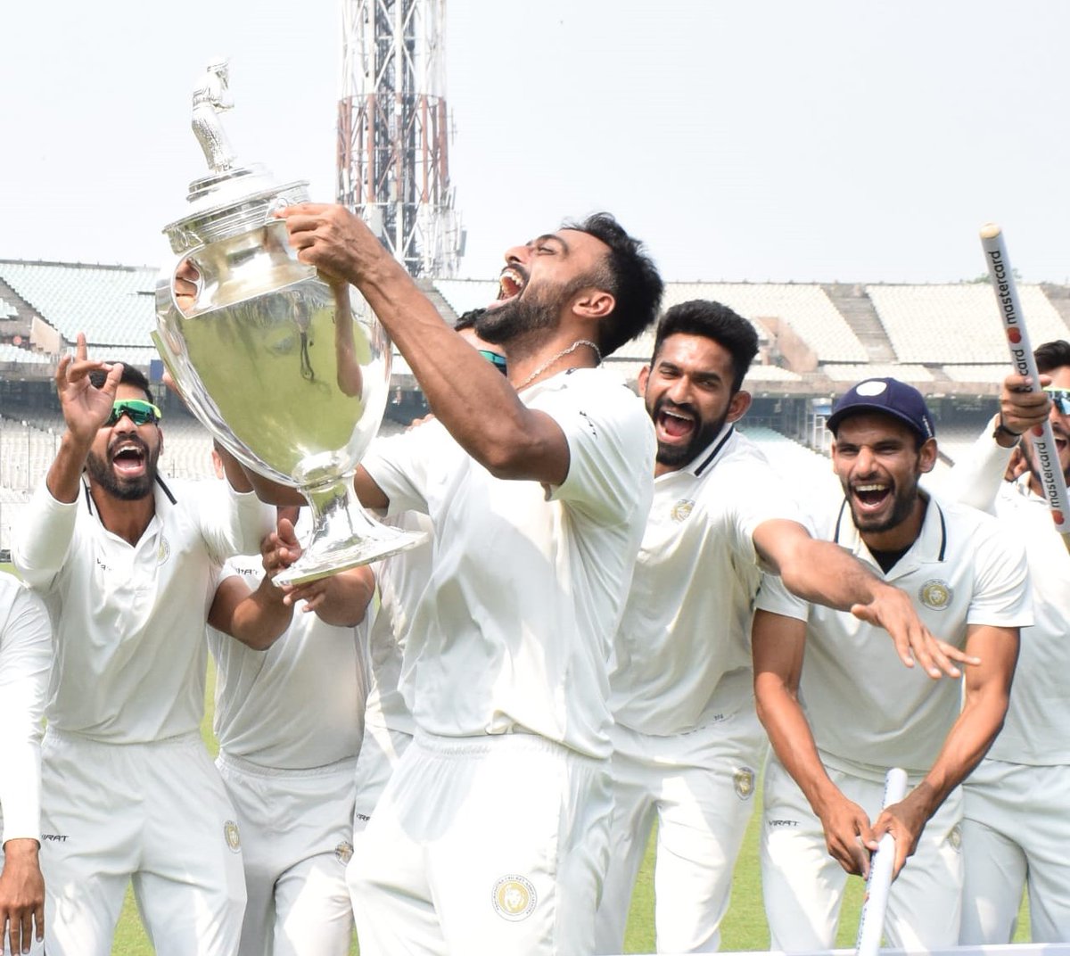xtratimeindia's tweet image. "I am always for Saurashtra": @JUnadkat after winning the #RanjiTrophy final against Bengal

Link of the interview: 👇
youtube.com/watch?v=B-rJm0…

#JaydevUnadkat    #RanjiTrophyFinal