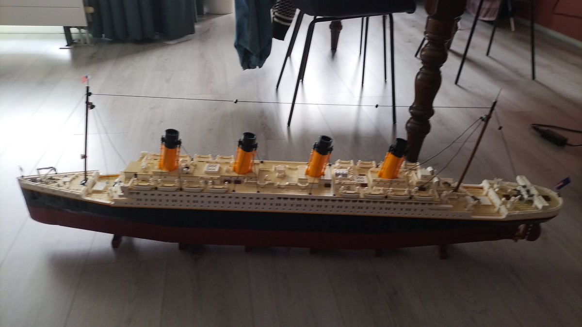 #Building4THON2 is done! The Titanic is finished and it's an absolute beauty. Thank you everyone who donated because we reached the goal! Also thank you to everyone who joined the stream, whether it was on camera or in the chat. You all were amazing, see you next year!