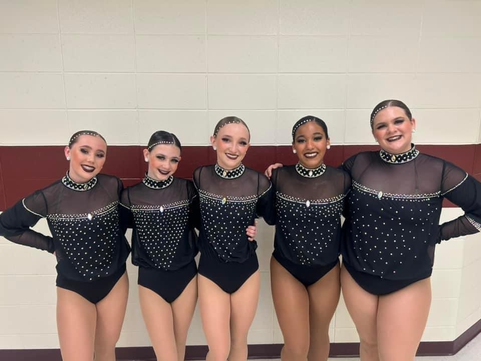 Jr Ensemble: 3rd place State finalist 
Ava York: 4th place State finalist 
Middle School ensemble: 3rd place state finalist 

A very successful weekend for the Avon Dance Teams!! So proud of all these girls!
<a href="/AvonHSPrincipal/">Matt Shockley</a> <a href="/AHS_Orioles/">AHS Orioles</a> <a href="/AvonSupt/">Scott Wyndham</a> <a href="/OrioleTweets/">Avon Community School Corporation</a>