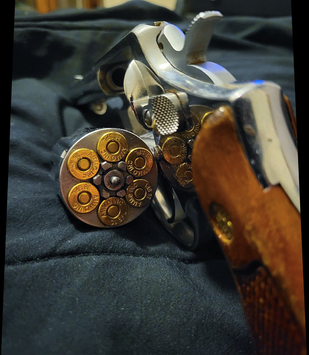 Grayson140's tweet image. #sendbacksunday @cheaperthandirt @TacXProGear @SmithandWessonC