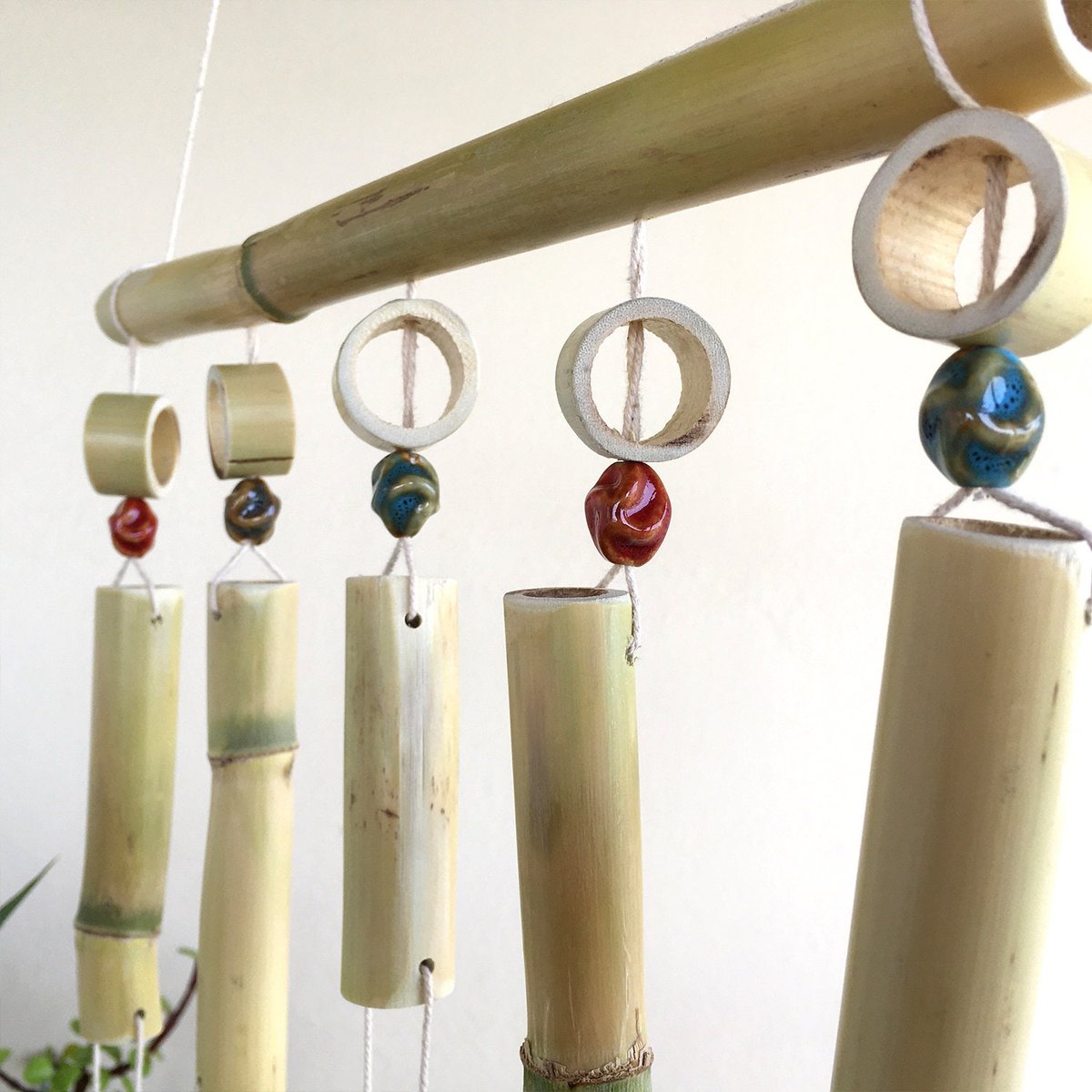 ecodecoroom's tweet photo. Bamboo wind chime - https://t.co/XCI2rlRJFH

#japanesewindchime #windchimesoutdoors #largewindchime #outdoorwindchimes #handmadewindchime #gardenwindchimes #indoorwindchimes #musicofwind #uniquewindchimes https://t.co/IIiF0nOMzt