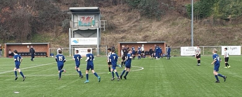 airbusacademy's tweet photo. @airbusacademy U12's &amp; U13's have enjoyed a successful morning away at Cefn Druids FC. Good luck to our U14's in the final fixture this afternoon #youngwingmakers #aspiredevelopachieve https://t.co/xnjYRS0Zzg
