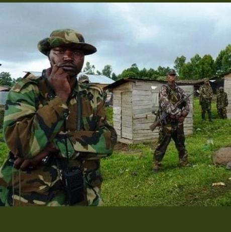 Gnralmusa1's tweet photo. RÉSISTANCE DE L'AUTO-DÉFENSE : Les terroristes du M23 à travers leur criminel #MBONEZA #YUSUFU a tenté hier de convaincre le Général KABIDO de stopper les frappes et rejoindre leur mouvement.
Mais les résistants restent catégorique ds leur décision pour défendre la patrie 😀👌 https://t.co/vQlVsju68z