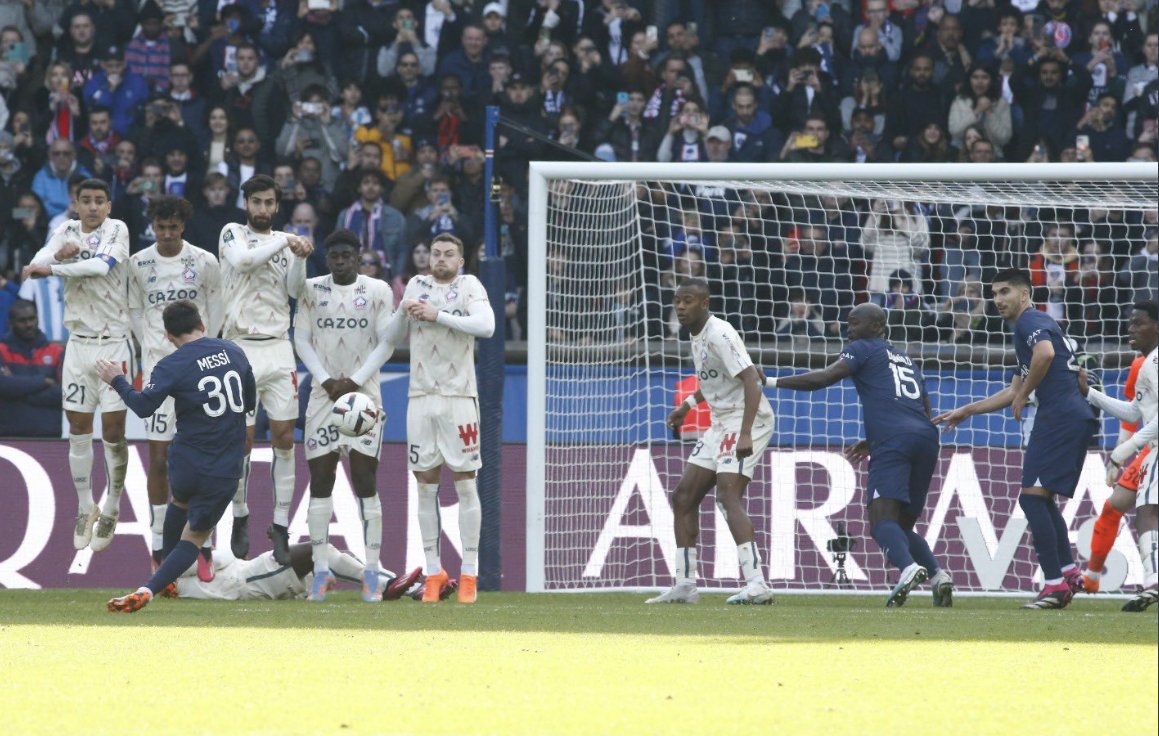 Eldorado2023's tweet photo. Leo Messi strikes again and it's really incredible to witness the match winning goal #GOAT #LeoMessi
#MagicalMessi #PSGLOSC https://t.co/zfnJBvMALA