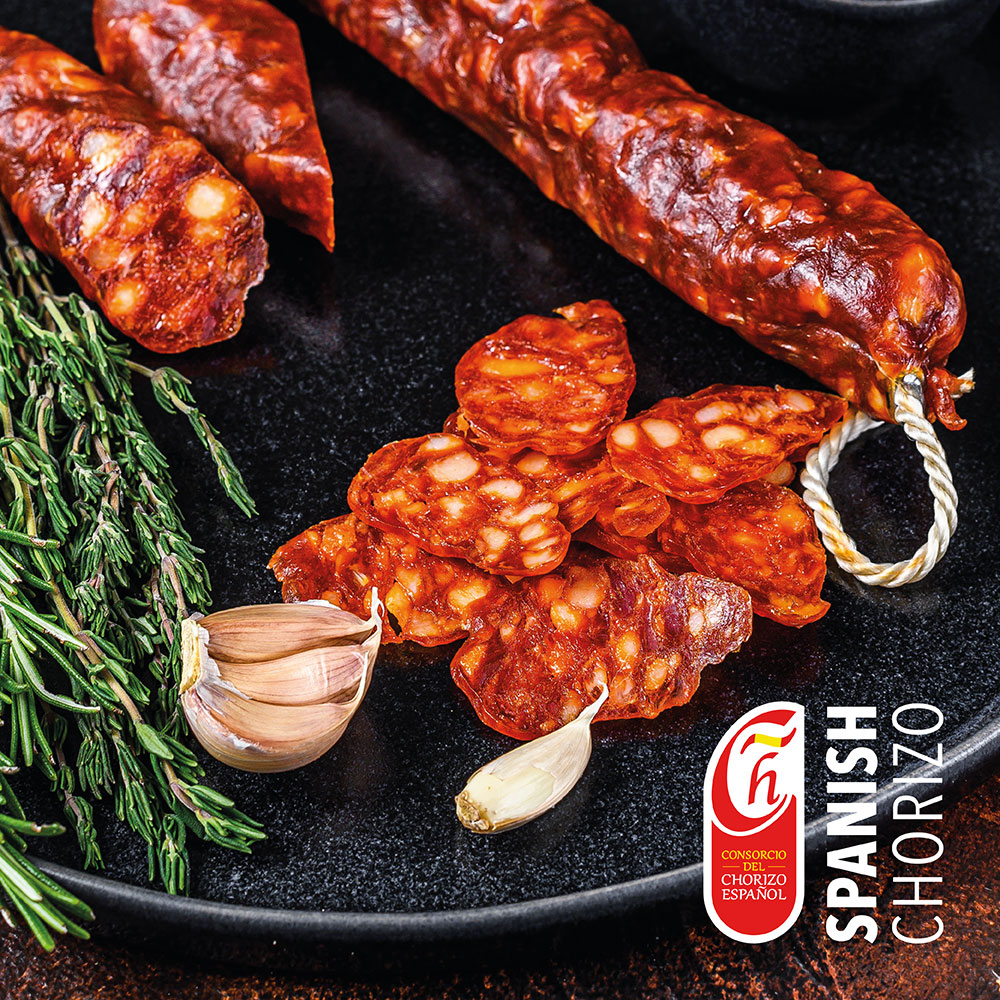 Spanish_Chorizo's tweet photo. Spanish Chorizo is one of the hallmarks of our tradition and gastronomy.
Our great charcuterie masters apply centuries-old knowledge and techniques to offer a value that we want to transmit to the end consumer.
https://t.co/4kAUfHScru
#SpanishChorizo #MeatSector https://t.co/NVJAtCtE9Z