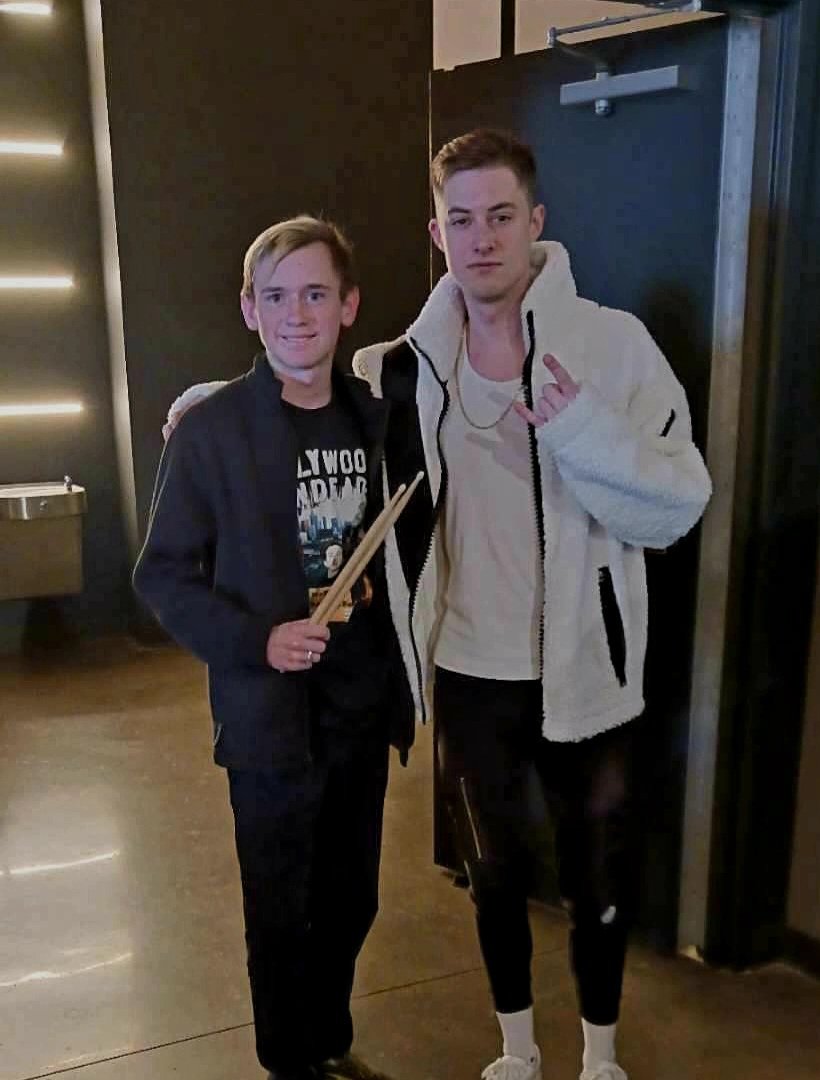 MaggieLawless33's tweet photo. @LukeHolland, thank you for an awesome experience and an amazing show! You guys all made his birthday a huge success! https://t.co/ZpjUaMAdcZ