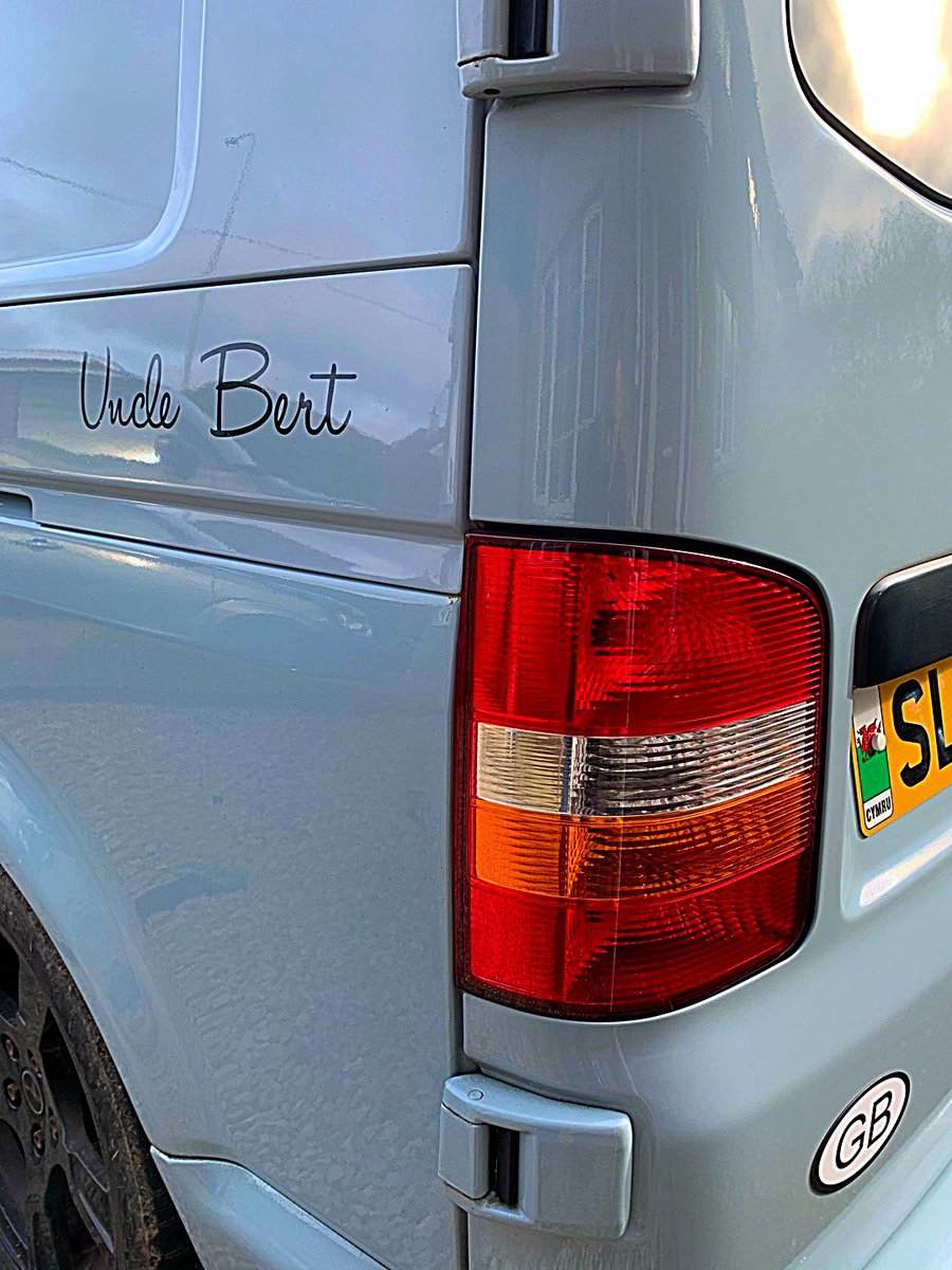 andylancelot's tweet photo. Been out this Sunday morning “washing the van” as predicted by #TheMembers
in
#SoundOfTheSuburbs
#UncleBert https://t.co/l6w9jxAFcL