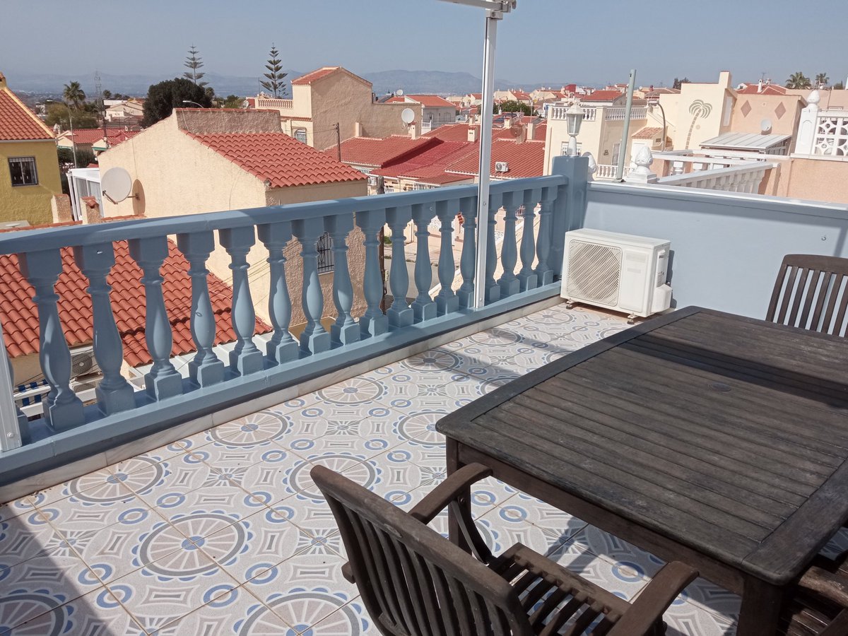 johnsdarren's tweet photo. Great job by Gary Hemlin(Finishing Touch Painters &amp; Decorators)
Before &amp; After pics...
On our home in Spain.
We are delighted with the result😍
#LaMarinaUrb #Alicante #Espana https://t.co/56IeZbZIWq