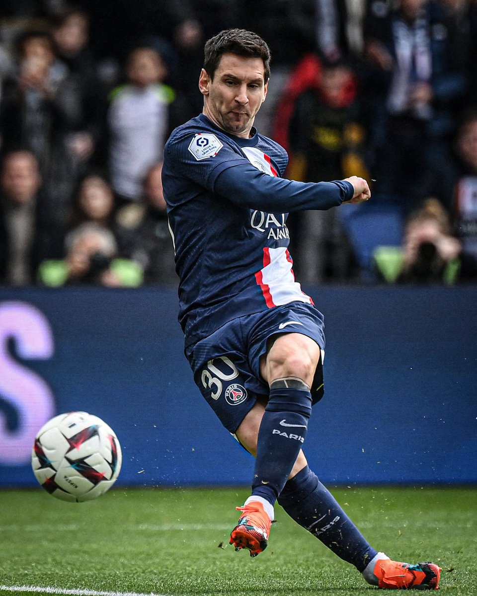 casiIIaz's tweet photo. LIONEL MESSI!!! THE GREATEST EVER!! THAT’S IT! THAT’S THE TWEET!!! 🔥🔥🔥 https://t.co/mKjf9fI6NK