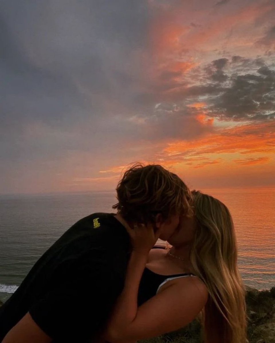 Couple Goals 👩🏽‍❤️‍💋‍👨🏼 (@couplezin) on Twitter photo 