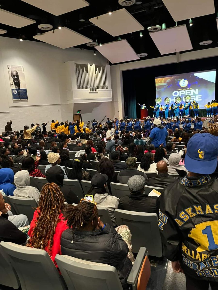 💙💛🎊As I drove by FVSU yesterday morning every Parking Lot was full for Open House ~ What a Beautiful Scene!! Excited about our Nursing Program too! Future Wildcats on their way ~ Welcome to Wildcat Country! #FVSU