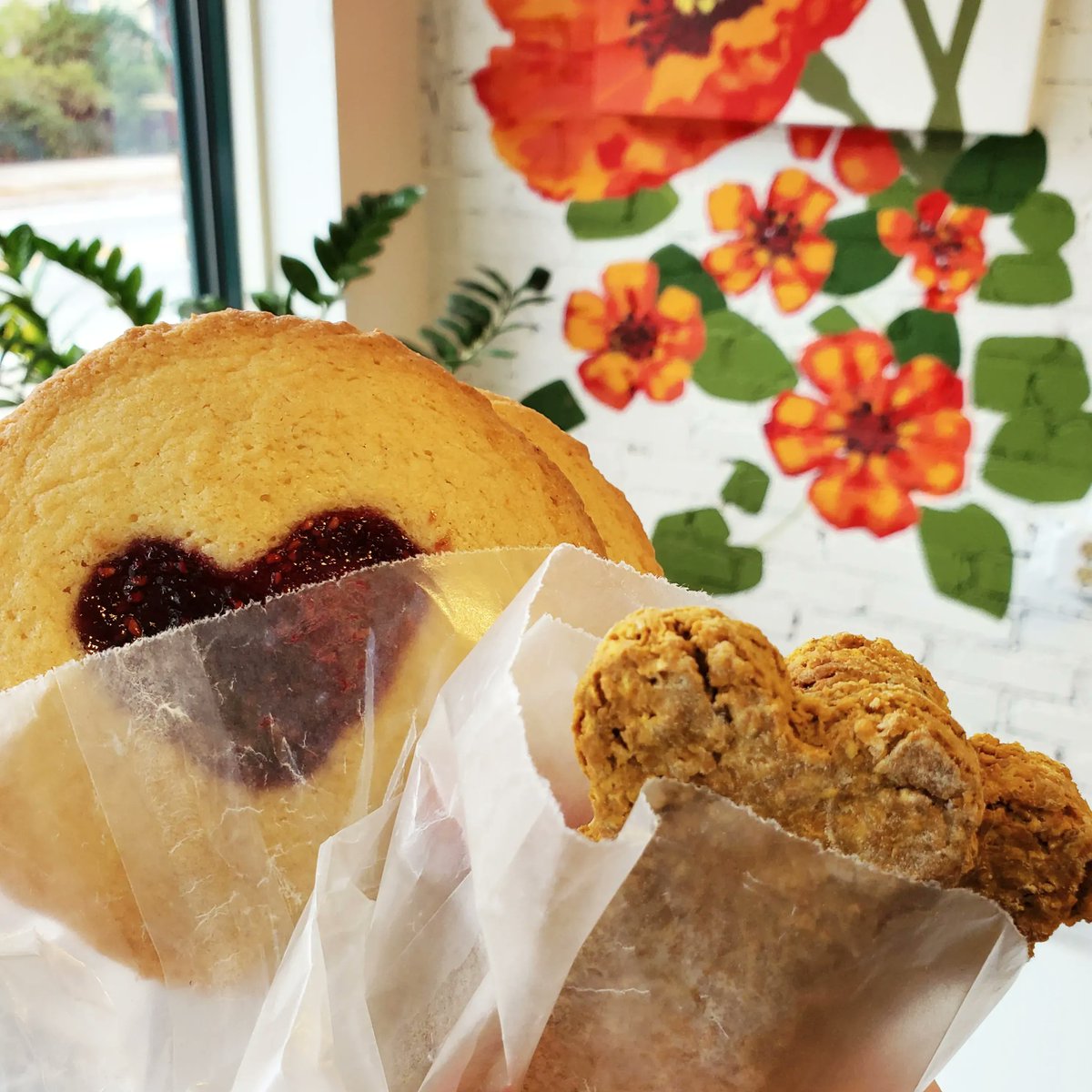 eatwicked's tweet photo. 2 cookies for the babies & 2 cookies for their human ๐ถ #eatwicked #sinbakery https://t.co/XC1STaGTr0