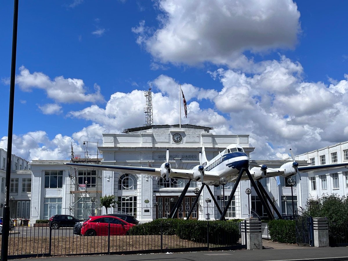 Come along to London’s Historic Croydon Airport Open Day on Sunday 5th March. Experience one of our fabulous volunteer-led guided tours and visit the magnificent Grade II* listed building. Follow this link to book your free ticket ow.ly/VgKi50MWrlB #daysout #daysoutwithkids