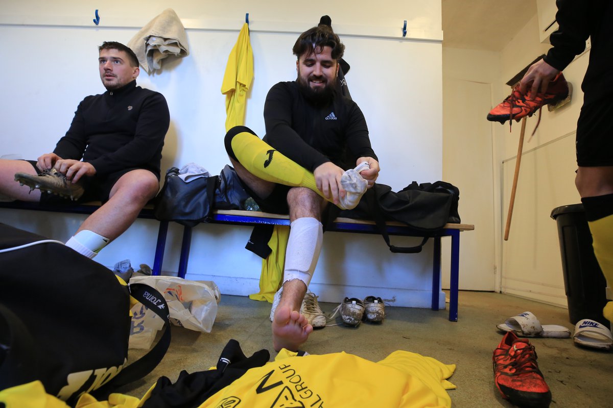 Simon Roe tweet media