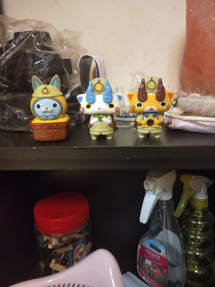 ObsessedPianist's tweet image. Yokai Watch craze XD tried assembling back most of the figures my brother and I collected #komasan #jibanyan #usapyon #komajiro #blazion #merameraion #whisperyokaiwatch