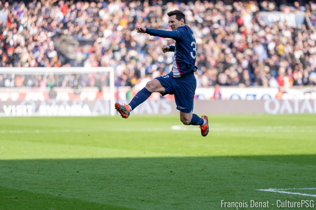 francoisdenat's tweet photo. Messi en sauveur 
#PSGLOSC https://t.co/kQdnNSqC67
