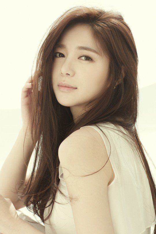 shieloveskdrama's tweet photo. Happy Birthday to our girl, Lee Elijah!! ♥

Happy to see her act again! Watch her new kdrama with Jang Geun Suk, #TheBait / #Decoy. 😘🫰💕 https://t.co/wRoY41dKxi