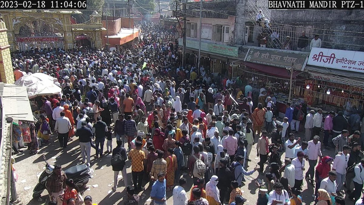 hit_dhandhalya's tweet photo. #Mahashivratri
#Bhavnath
#Ravedi
#TeamJunagadh
#GujaratPolice https://t.co/1qMlZmLpr7