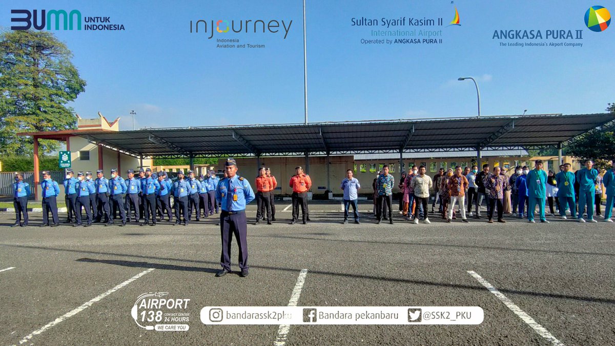 SSK2_PKU's tweet photo. *APEL KERJA OPERATION, SERVICE CHAMPION, &amp; BULAN K3 NASIONAL* 
Dalam rangka meningkatkan kinerja dan kesiapan petugas di lingkungan PT Angkasa Pura II, maka dilaksanakan Apel Kerja Operation, Service Champion &amp; K3 Nasional Th 2023 serta Pemberian penghargaan "The Best Frontliner" https://t.co/HVmkisT0cJ