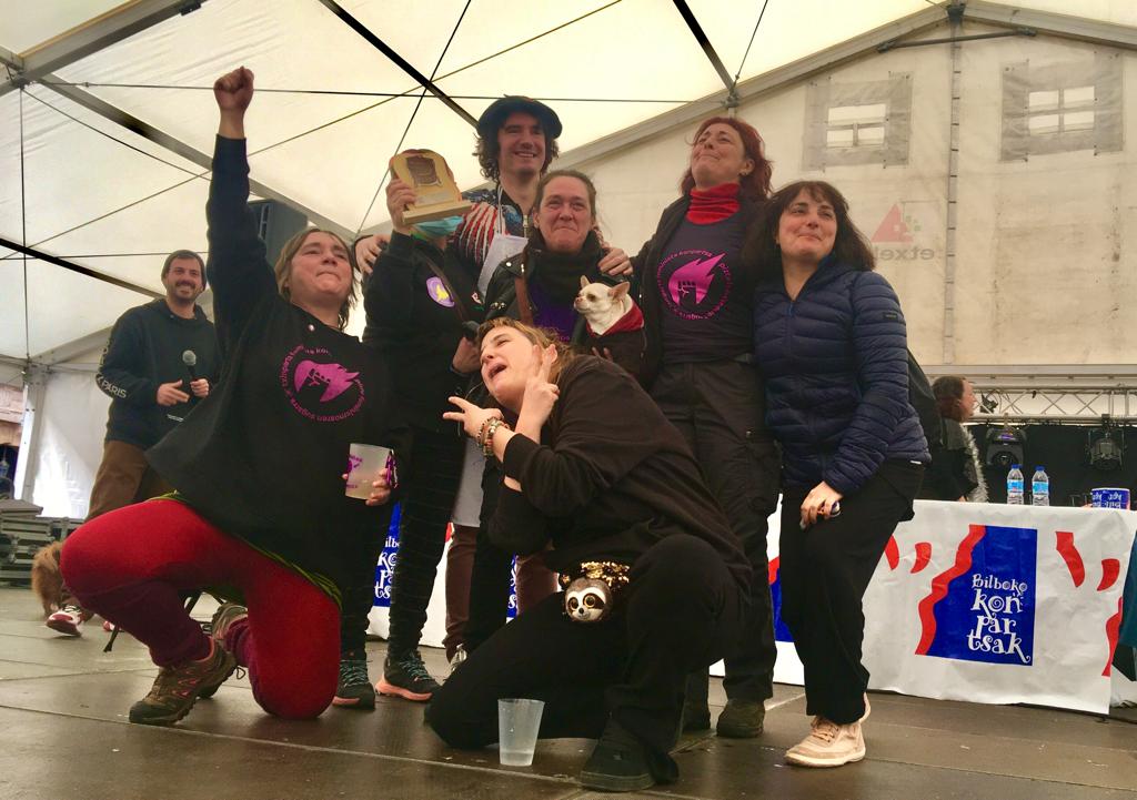ehbildubilbo's tweet photo. Txinparta konpartsa eta Zumalakarregi txapeldun!! https://t.co/4rQtkMRgrq