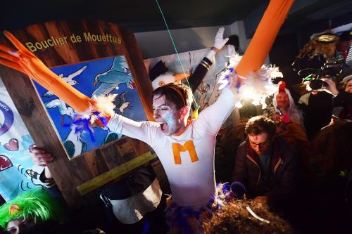 lavoixdunord's tweet photo. DIRECT. Carnaval de Dunkerque : Lucien, un jeune de l’Avesnois, sacré champion du cri de la mouette https://t.co/coFzMLarah https://t.co/btd6ffPDDc
