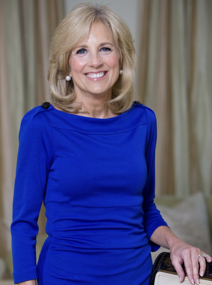Drop a 💙 if you love our beautiful First Lady Dr. Jill Biden!