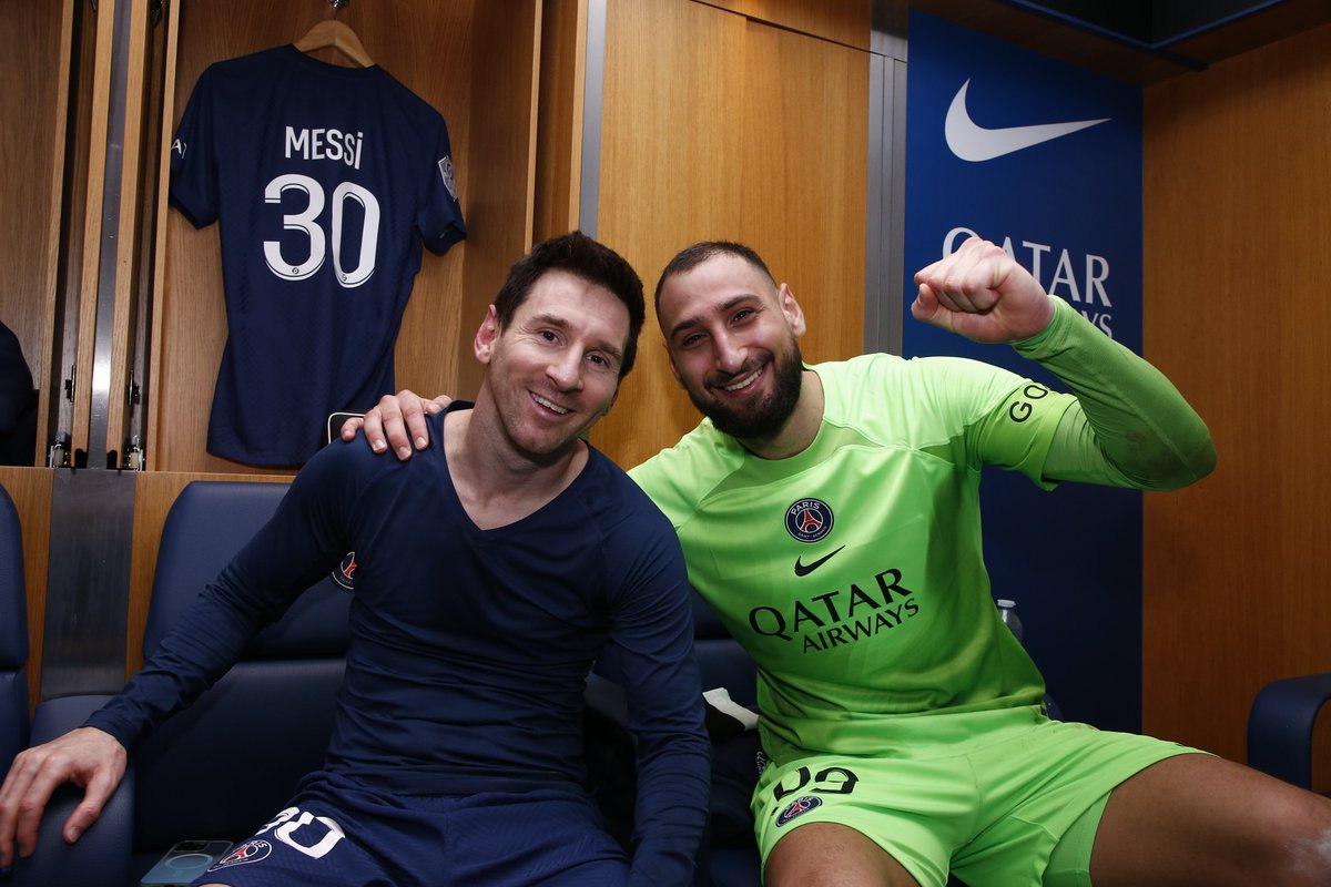 PSG_inside's tweet photo. Une photo qui donne forcément le sourire ! 😁

#PSGLOSC https://t.co/UT9PUDPnDW