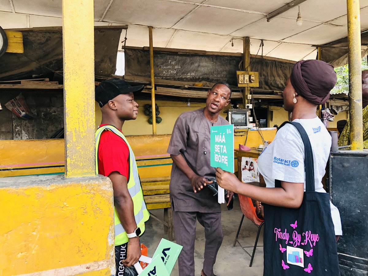 Rotasolidrock's tweet photo. through Chemist bus-stop and ended at ilaje bus-stop, bariga lagos. 

Residents and passers-by were educated about the need for a peaceful   election and avoiding vote buying.  Strategic groups like Taxi parks association, area boys, bus parks, churches https://t.co/xTLmlnlG5L