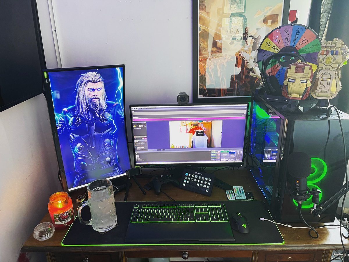AidenShack's tweet photo. The set up ๐ค๐ฅ๏ธ๐ฎ
Letโs see your set ups!๐๐ผ
#springbokgamer #setup #pc #pcsetup #gamer #pcgamer #pcgaming #computer #streamer #streaming #instagamer #instagaming #twitch #letsgo #like #follow #comment #share https://t.co/gjt3hzcerc