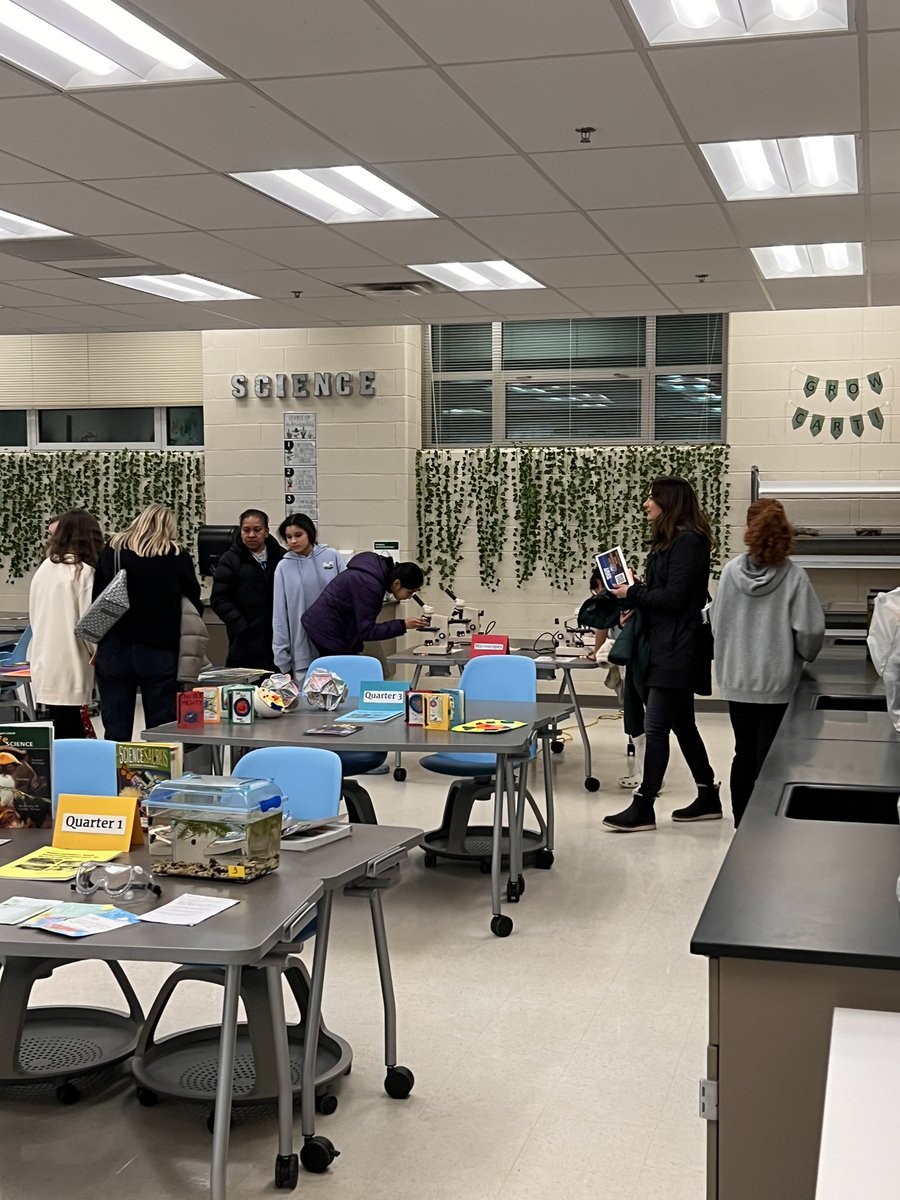 Ms.Loehle tweet media