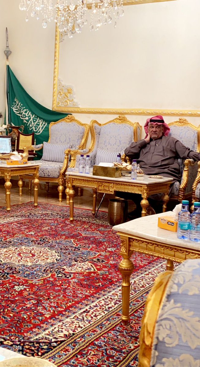 تشرف أبناء الشيخ / محمد بن دبيان بن غادن رحمه الله 
 بزيارة صاحب السمو الامير / محمد بن سعد بن خالد آل سعود وصحبه الكرام في ديوان والدهم في مركز #النحيتية