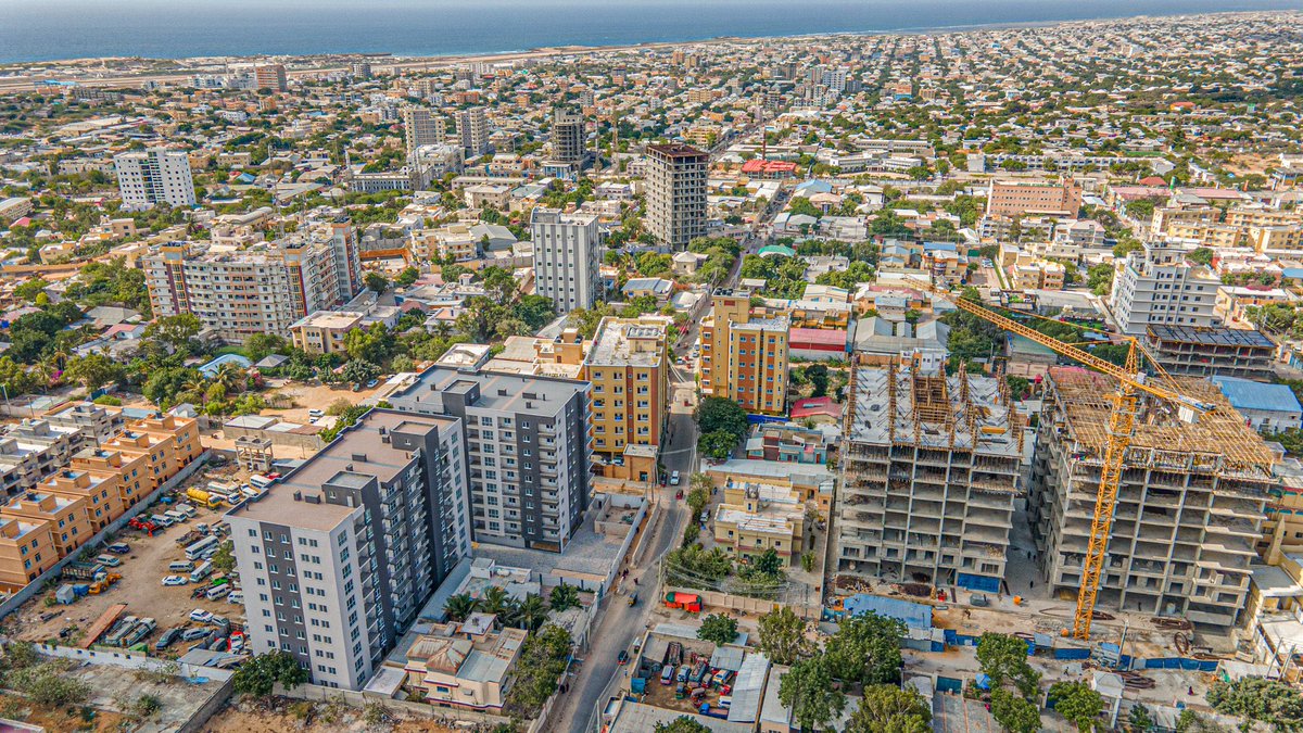 SOMTA_SO's tweet photo. This is #Mogadishu, the capital city of #Somalia. One of the largest growing cities in the world, #letstour #iladalxiis Welcome to #Somalia, Friendly people in a friendly land. https://t.co/4rAHmCdJB0