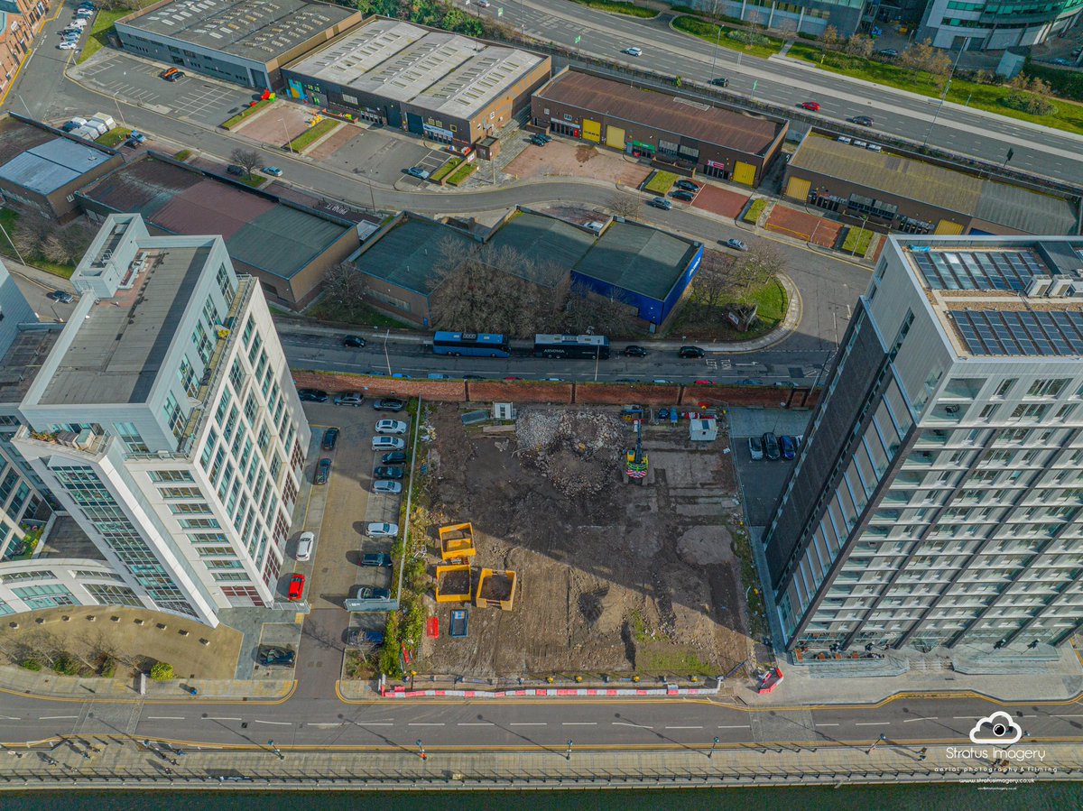 Great news 31-storey residential development work begins at Princes Dock. 📸 stratusimagery.co.uk #Patagoniaplace #princesdock #liverpoolwaters #construction #development #liverpool