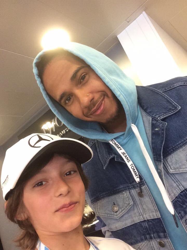 RT @formullana: This being the only picture to exist of Kimi Antonelli and Lewis Hamilton is killing me https://t.co/IzeaMwe9C7