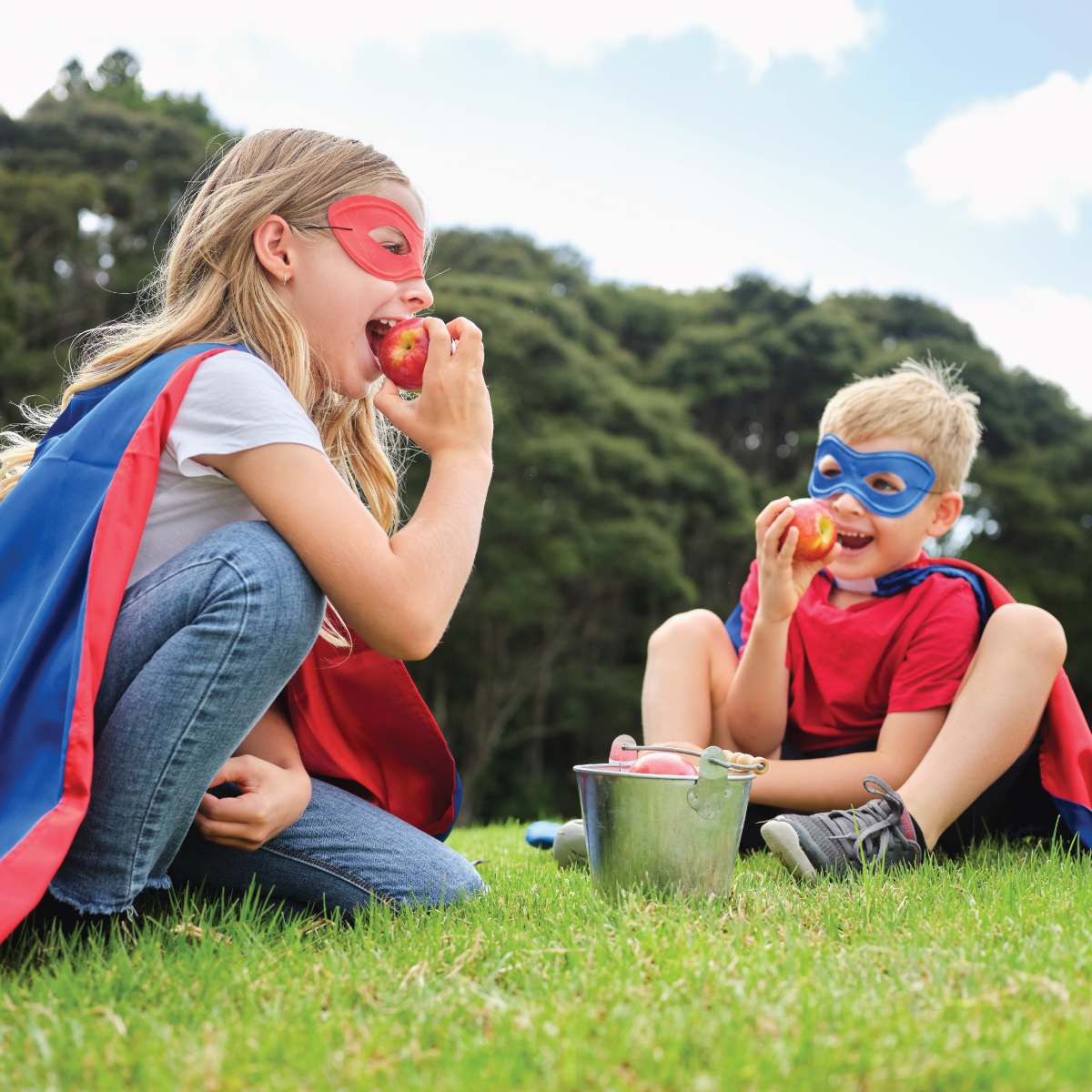 Even super heroes need a snack break 🦸‍♀️🦸‍♂️

Find JAZZ™ apples, the perfect playtime snack, in a store near you today by visiting our Store Locator: 

bit.ly/3hpTRKx

#JAZZapple #apples #JAZZapples #alwaysrefreshing #tangysweet #itsJAZZtime #freshfruit #snacktime
