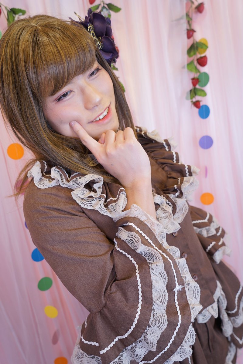 sigurenoyouna's tweet photo. 今日は女装サロンのMillkyさんでメイクとロリータの可愛めの衣装を着ました もうメイクの技術の次元が違くてめっちゃ可愛くしてもらいました また行きたい︎👍今回はスタンプなしで載せます
#Millky
#女装 https://t.co/fKbeloUo59