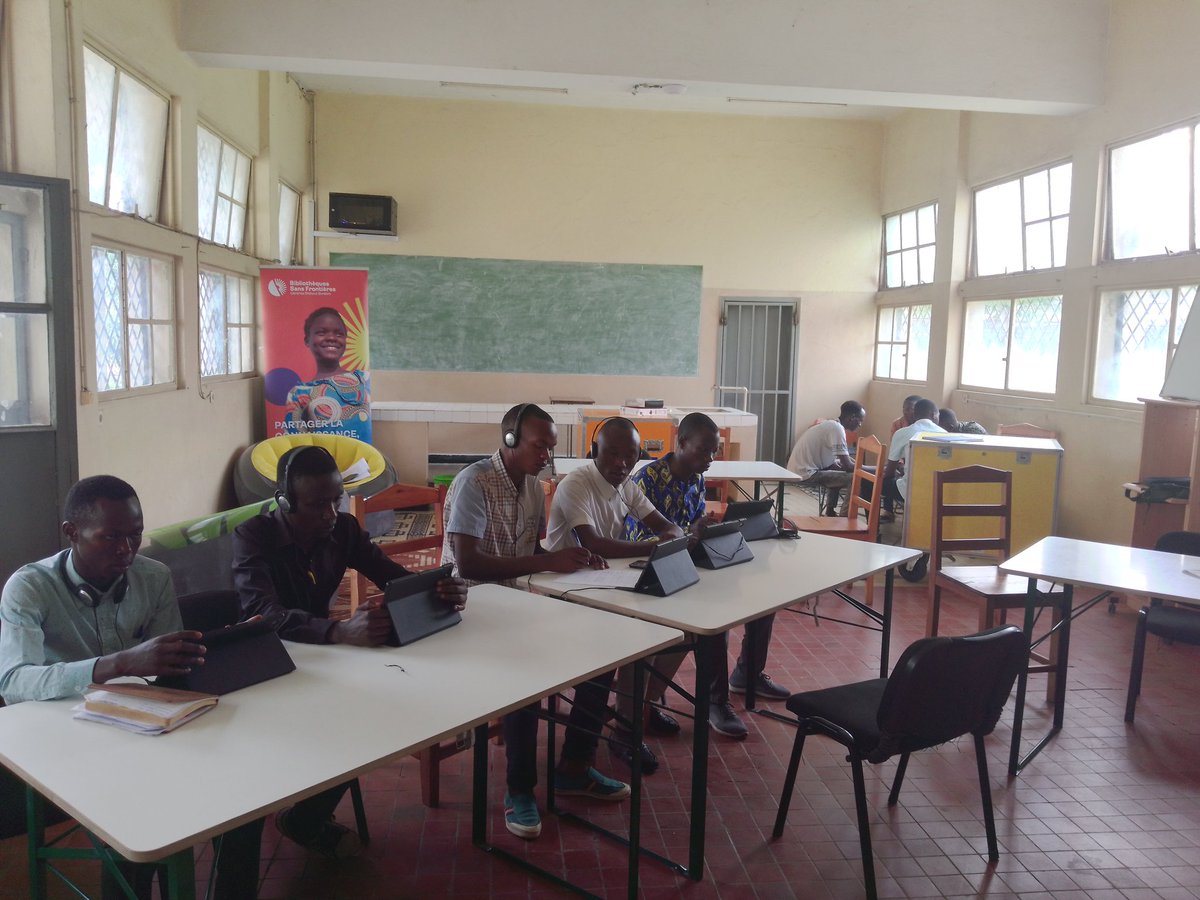 Dr_NRichard's tweet image. Le campus Rohero de l'@UB_Rumuri  dispose actuellement d'un espace collaboratif #ideasbox de la @BSF_Inter -#Burundi avec appui de l'@UEauBurundi.
@ClaudeBochuEU @MESRS4 @MagazineJimbere