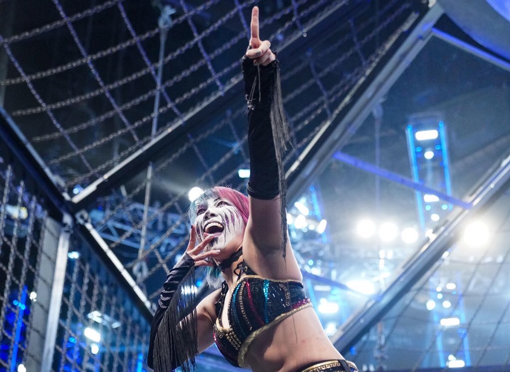 WrestleOps's tweet photo. Asuka made history last night as she became the first female WWE star to win a Royal Rumble, MITB &amp; Elimination Chamber match. 

She now joins an illustrious list of the only four other stars that have done it: John Cena, Randy Orton, Edge &amp; Brock Lesnar.

Generational greatness. https://t.co/8EL1DuHcyP