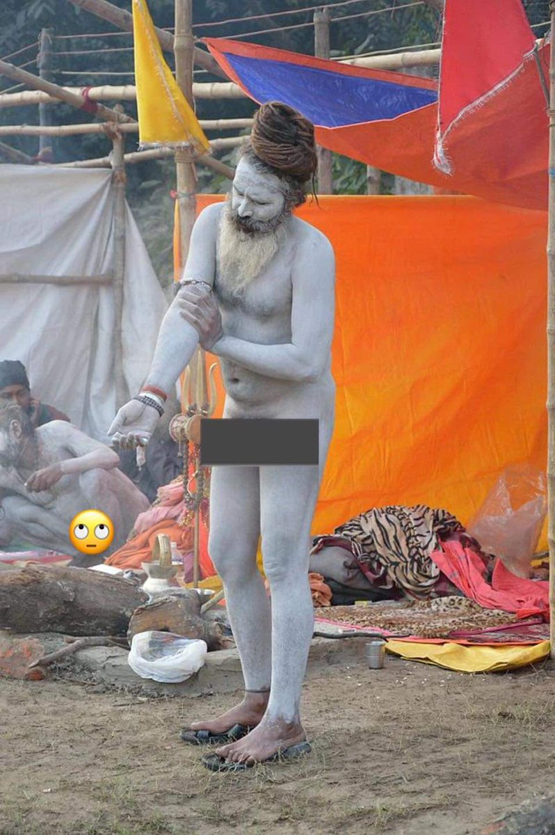Badalkushal1's tweet photo. खुल्लम खुल्ला नाङ्गा बाबाहरूले प्रवेश पाउने पशुपतिनाथ मन्दिरमा महिलाले भने सभ्य लुगा लगाएर जानु पर्ने अरे 🥺💔 https://t.co/gU3wflRN4l