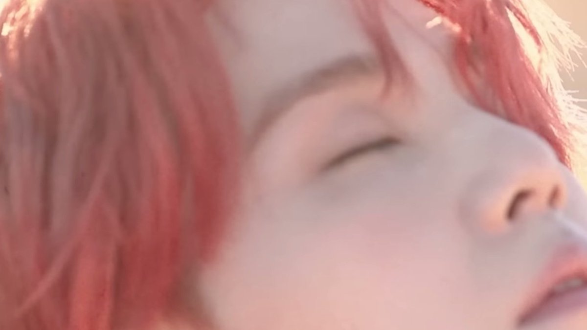 sugatradamus's tweet photo. RED HAIR MIN YOONGI OHMYGOD https://t.co/L43GOBMblH