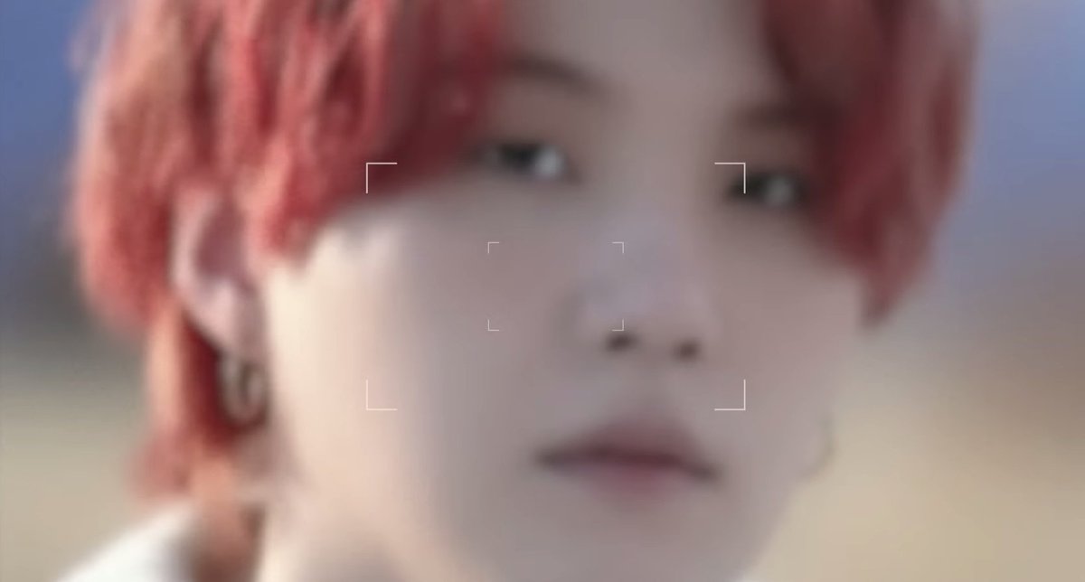 sugatradamus's tweet photo. RED HAIR MIN YOONGI OHMYGOD https://t.co/L43GOBMblH