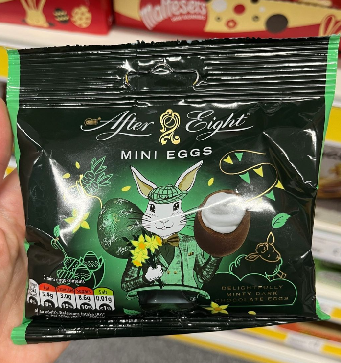 ClarehallP's tweet photo. After Eight Mini Eggs?! 💚
Okay, you've tempted us... 😉

In store now - €1.75

#Dealz #DealzIreland #clarehallretailpark #dublin #clarehall https://t.co/8SNROBoehz