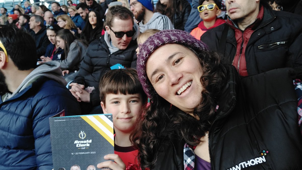 #CBSFanwall First match for Aunty with the pro nephew showing her the ropes. Come on ENGLAND!!!!